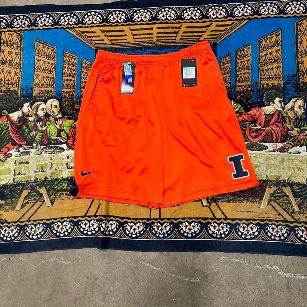 Nike University of Illinois basketball shorts Men Size XL NWT On Field Apparel